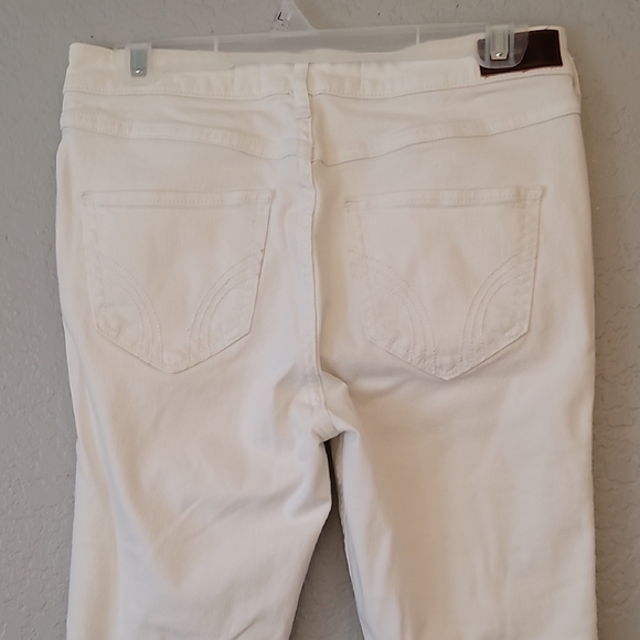 Hollister Women's Skinny Jeans - White - Picture 6 of 9